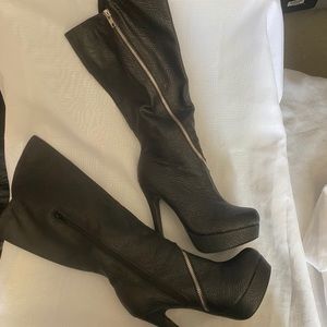 Colin Stuart - Stiletto black heels